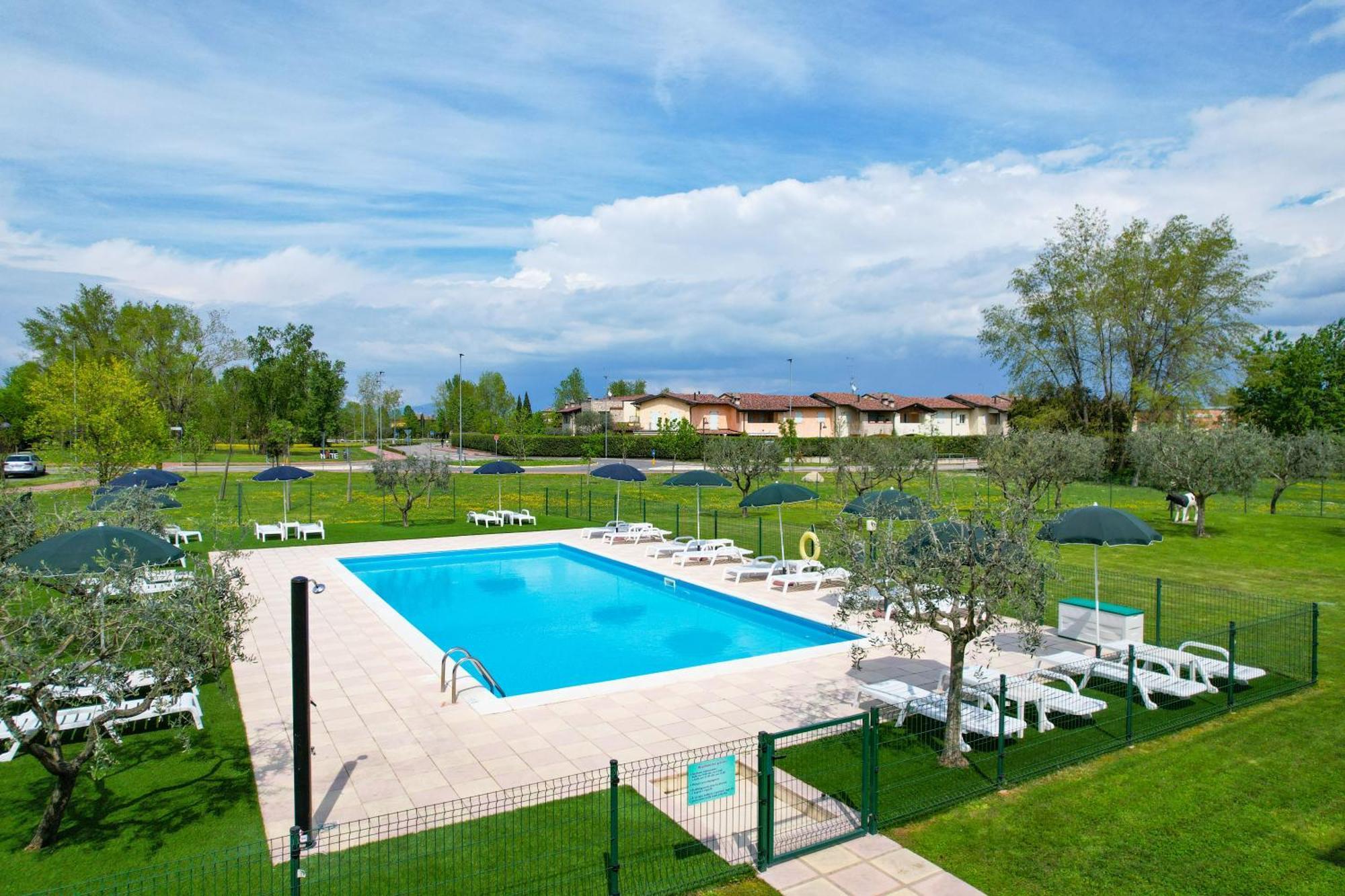 Residence Parco Sirmione Bagian luar foto