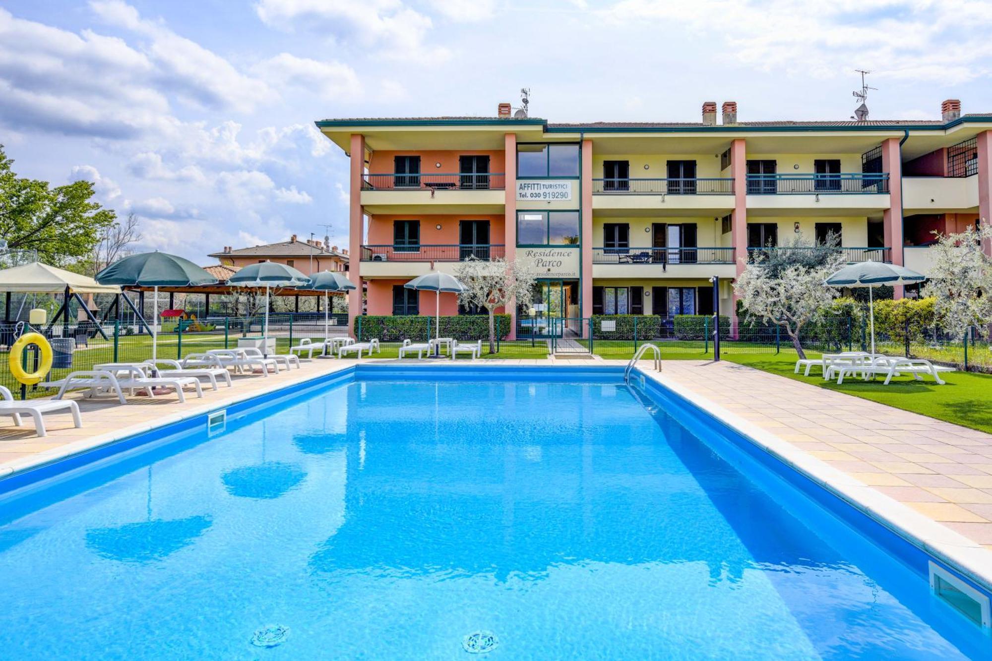 Residence Parco Sirmione Bagian luar foto